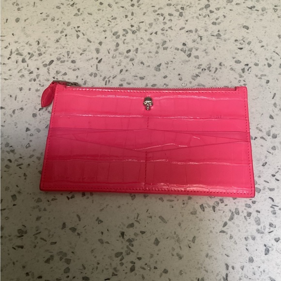 Alexander McQueen Neon Pink women’s wallet card holder authentic zippered - Picture 6 of 7